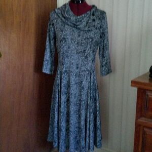 Signature by Robbie Bee dress size M